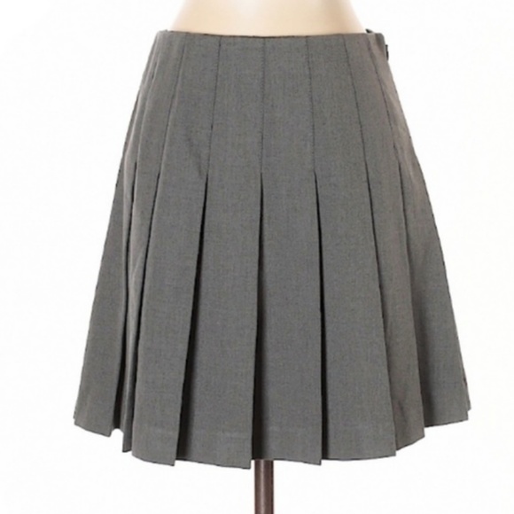 kate spade Dresses & Skirts - kate spade broome street grey pleated skirt 10 nwo